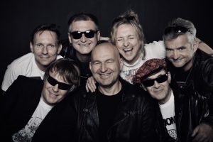 Česká skupina Tři sestry si k výročiu nadelila trojalbum najväčších hitov Platinum Maxxximum aj s bonusmi Hudba