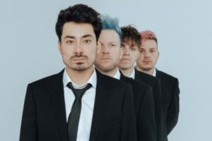 Kapela Mirai pripravila pre svojich fanúšikov dve valentínske prekvapenia! Videoklip plný celebrít k piesni „Vedle tebe usínám“ a druhý je termín koncertu v O2 aréne Kapely