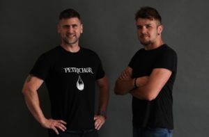 Volume a Petrichor na spoločnej ceste Kapely