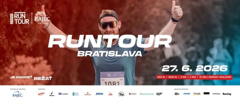 Bežec oslavuje na Runtour Bratislava. Dátum: 27.6.2026. Vzdialenosti: 500 m až 10 km. V pozadí sú stromy, dole logá sponzorov.
