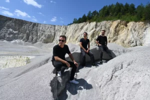 Hudobné obrazy utkané z jazzu, ambientu a elektroniky: Gitarista Peter Uher vydáva novinku Shapes in Motion Hudba