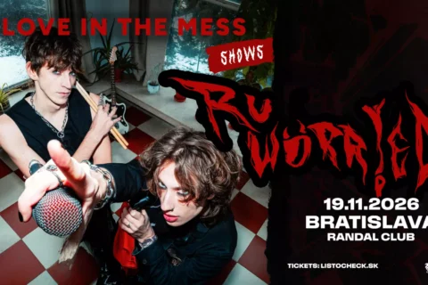 Koncertný plagát pre Love in the Mess s vyobrazením dvoch energických rockových hudobníkov a mikrofónu, v červeno-čiernom grafickom štýle; 19. novembra 2026, Bratislava.